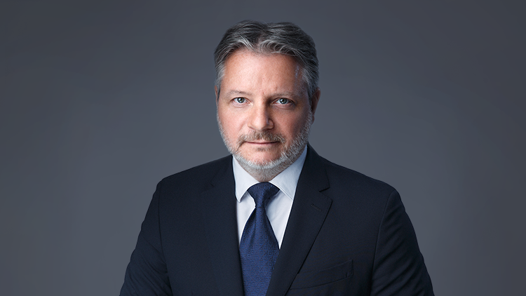 Gábor TOMCSÁNYI Gábor TOMCSÁNYI