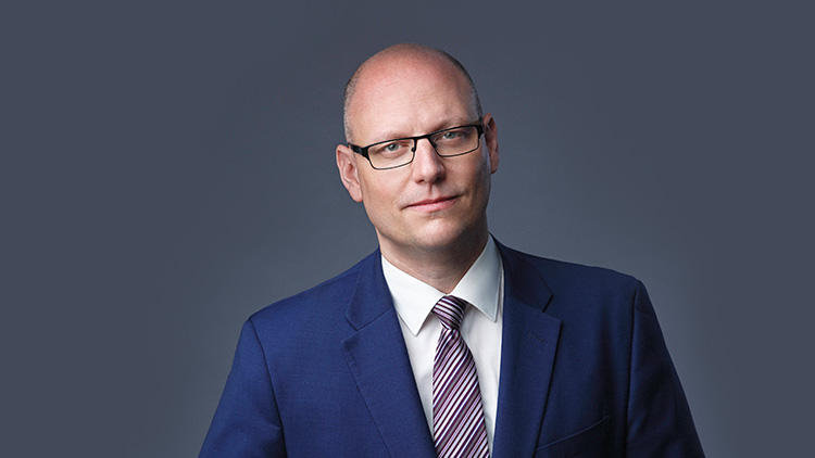 CSABA DR. VEZEKÉNYI