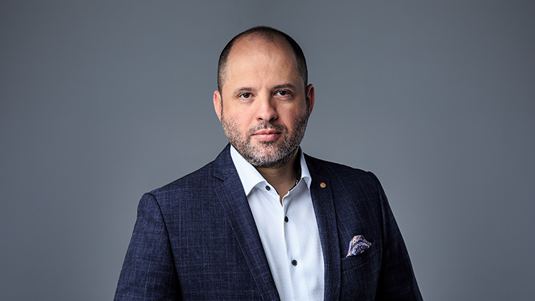 CSABA THURZÓ