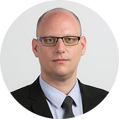 Dr. Vezekényi Csaba