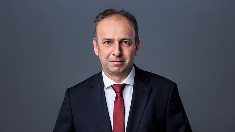 TÓTH BÉLA ZSOLT TÓTH BÉLA ZSOLT